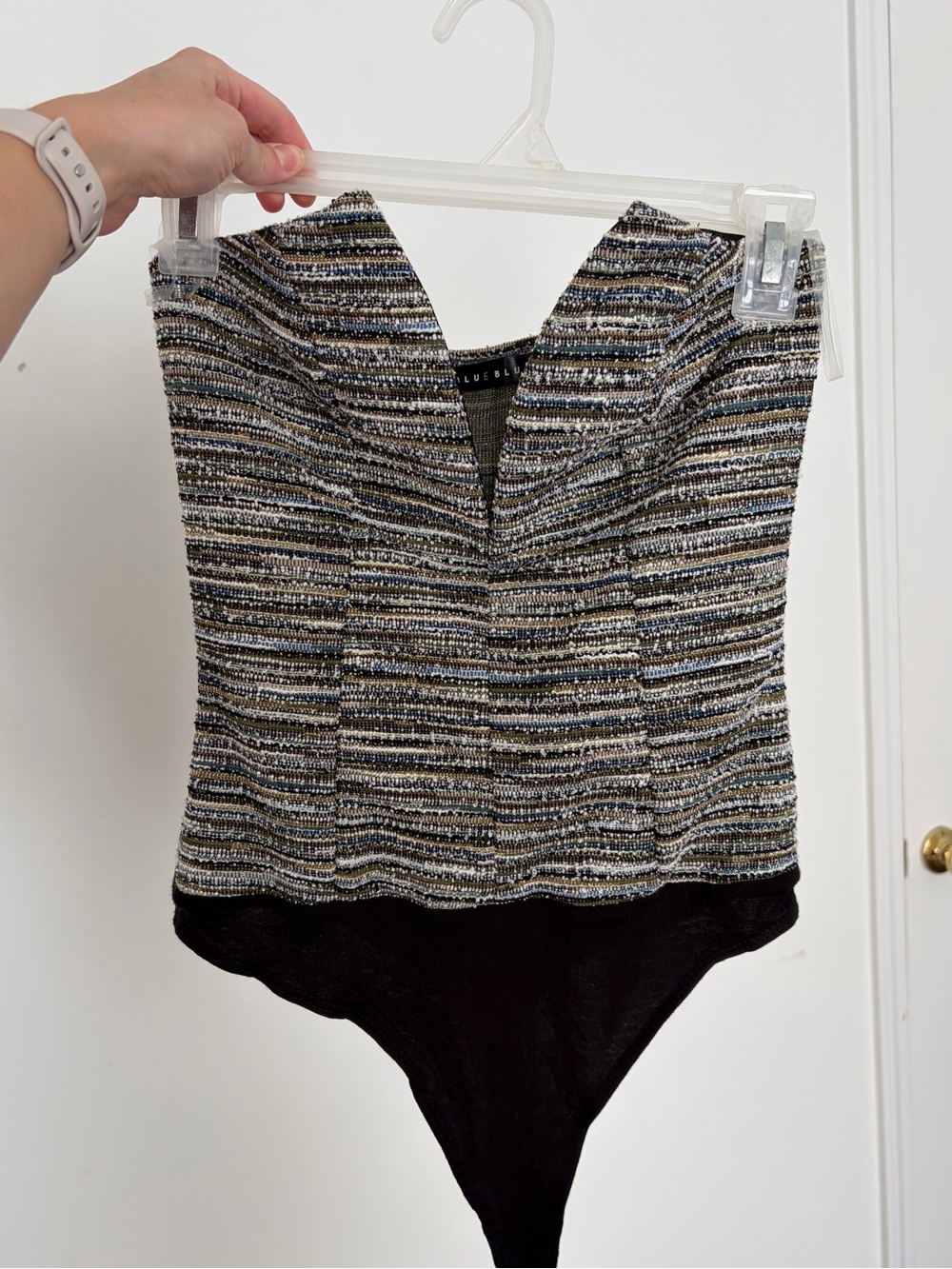 Strapless Textured V-cut bodysuit. Never worn.